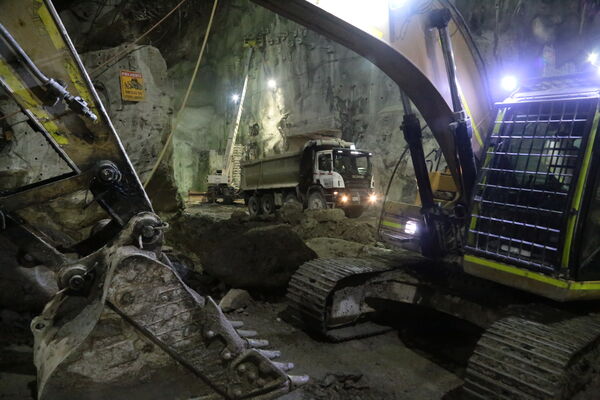 Avances Obras Proyecto Hidroeléctrico Ituango
Avances Obras Proyecto Hidroeléctrico Ituango.
Fecha: 30 Octubre 2020. 
Para descargar esta fotografía en alta resolución, haga clic sobre la imagen hasta que la misma se despliegue en la pantalla completa; luego dé clic derecho y elija la opción "guardar imagen como". 
En caso de publicación por cualquier medio, solicitamos acompañarla del crédito: "Foto EPM
Palabras clave: Avances Obras Proyecto Hidroeléctrico Ituango