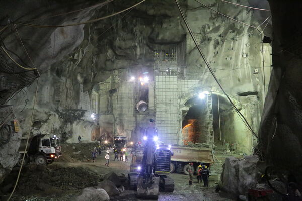 Avances Obras Proyecto Hidroeléctrico Ituango
Avances Obras Proyecto Hidroeléctrico Ituango.
Fecha: 30 Octubre 2020. 
Para descargar esta fotografía en alta resolución, haga clic sobre la imagen hasta que la misma se despliegue en la pantalla completa; luego dé clic derecho y elija la opción "guardar imagen como". 
En caso de publicación por cualquier medio, solicitamos acompañarla del crédito: "Foto EPM
Palabras clave: Avances Obras Proyecto Hidroeléctrico Ituango