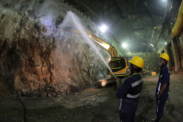 Avances Obras Proyecto Hidroeléctrico Ituango
Avances Obras Proyecto Hidroeléctrico Ituango.
Fecha: 30 Octubre 2020. 
Para descargar esta fotografía en alta resolución, haga clic sobre la imagen hasta que la misma se despliegue en la pantalla completa; luego dé clic derecho y elija la opción "guardar imagen como". 
En caso de publicación por cualquier medio, solicitamos acompañarla del crédito: "Foto EPM
Palabras clave: Avances Obras Proyecto Hidroeléctrico Ituango