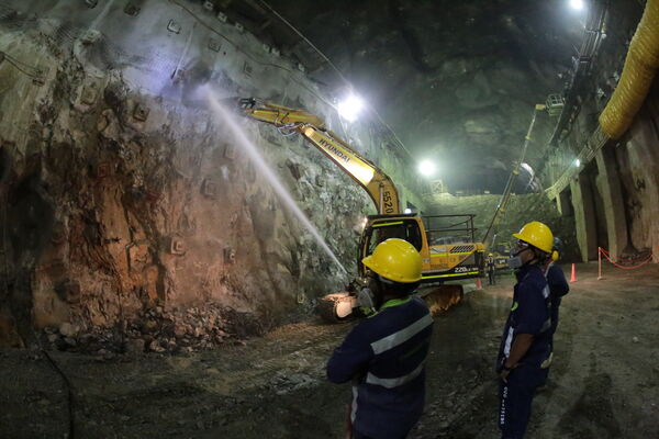 Avances Obras Proyecto Hidroeléctrico Ituango
Avances Obras Proyecto Hidroeléctrico Ituango.
Fecha: 30 Octubre 2020. 
Para descargar esta fotografía en alta resolución, haga clic sobre la imagen hasta que la misma se despliegue en la pantalla completa; luego dé clic derecho y elija la opción "guardar imagen como". 
En caso de publicación por cualquier medio, solicitamos acompañarla del crédito: "Foto EPM
Palabras clave: Avances Obras Proyecto Hidroeléctrico Ituango