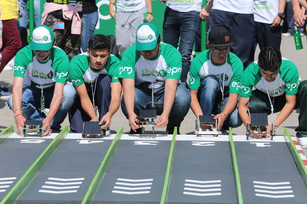 Circuito Solar EPM
Circuito Solar EPM.
Fecha: Octubre 4 2019.
Para descargar esta fotografía en alta resolución, haga clic sobre la imagen hasta que la misma se despliegue en la pantalla completa; luego dé clic derecho y elija la opción "guardar imagen como". 
En caso de publicación por cualquier medio, solicitamos acompañarla del crédito: "Foto EPM"
Palabras clave: Circuito Solar EPM
