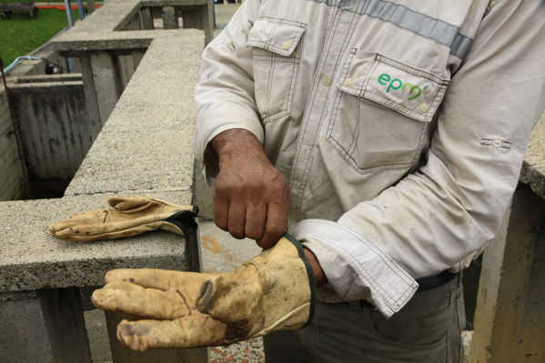 Trabajos en planta de potabilización Ayurá
Trabajos en planta de potabilización Ayurá
Fecha: Octubre 11 de 2014
Para descargar esta fotografía en alta resolución, haga clic sobre la imagen hasta que la misma se despliegue en la pantalla completa; luego dé clic derecho y elija la opción "guardar imagen como". 
En caso de publicación por cualquier medio, solicitamos acompañarla del crédito: "Foto EPM"
Palabras clave: Trabajos planta potabilización Ayurá