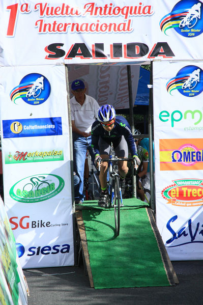Juegos Deportivos y Recreativos
Juegos Deportivos y Recreativos
Fecha: Octubre 12 de 2014
Para descargar esta fotografía en alta resolución, haga clic sobre la imagen hasta que la misma se despliegue en la pantalla completa; luego dé clic derecho y elija la opción "guardar imagen como". 
En caso de publicación por cualquier medio, solicitamos acompañarla del crédito: "Foto EPM"

Palabras clave: Juegos Deportivos Recreativos Ciclismo contra reloj individual