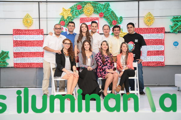 Rueda de prensa, Alumbrado Navideño 2014
Rueda de prensa, Alumbrado Navideño 2014
Fecha: Octubre 17 de 2014
Para descargar esta fotografía en alta resolución, haga clic sobre la imagen hasta que la misma se despliegue en la pantalla completa; luego dé clic derecho y elija la opción "guardar imagen como". 
En caso de publicación por cualquier medio, solicitamos acompañarla del crédito: "Foto EPM"

Palabras clave: Rueda prensa Alumbrado Navideño 2014