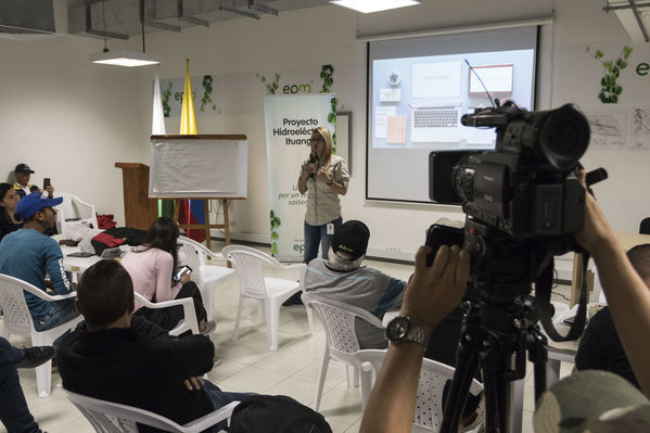 Invitación medios recorrido proyecto hidroeléctrico Ituango
Invitación medios recorrido proyecto hidroeléctrico Ituango.
Fecha: Octubre 10 2018
Para descargar esta fotografía en alta resolución, haga clic sobre la imagen hasta que la misma se despliegue en la pantalla completa; luego dé clic derecho y elija la opción "guardar imagen como". 
En caso de publicación por cualquier medio, solicitamos acompañarla del crédito: "Foto EPM"
Palabras clave: Invitación medios recorrido proyecto hidroeléctrico Ituango