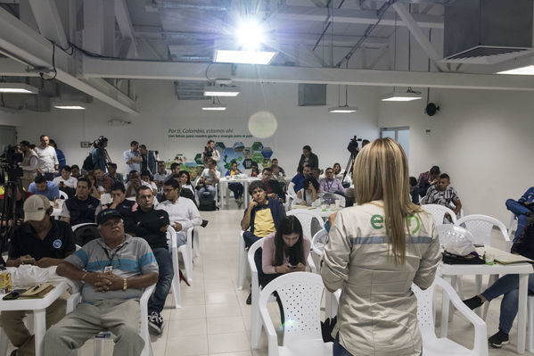 Invitación medios recorrido proyecto hidroeléctrico Ituango
Invitación medios recorrido proyecto hidroeléctrico Ituango.
Fecha: Octubre 10 2018
Para descargar esta fotografía en alta resolución, haga clic sobre la imagen hasta que la misma se despliegue en la pantalla completa; luego dé clic derecho y elija la opción "guardar imagen como". 
En caso de publicación por cualquier medio, solicitamos acompañarla del crédito: "Foto EPM"
Palabras clave: Invitación medios recorrido proyecto hidroeléctrico Ituango