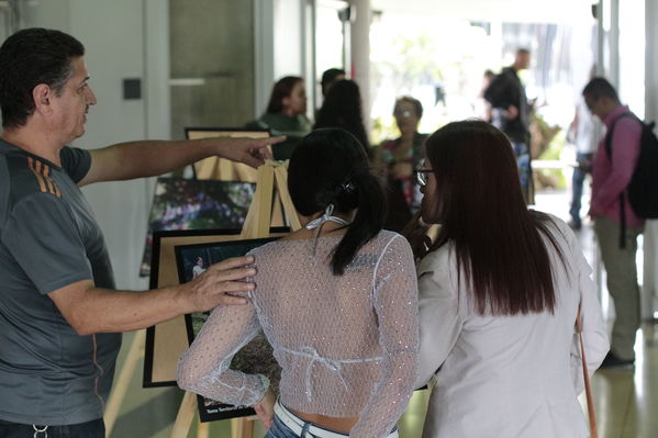 Clausura Programa Educación Ambiental
Clausura Programa Educación Ambiental.
Fecha: Octubre 11 2019.
Para descargar esta fotografía en alta resolución, haga clic sobre la imagen hasta que la misma se despliegue en la pantalla completa; luego dé clic derecho y elija la opción "guardar imagen como". 
En caso de publicación por cualquier medio, solicitamos acompañarla del crédito: "Foto EPM"
Palabras clave: Clausura Programa Educación Ambiental