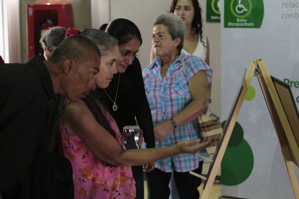 Clausura Programa Educación Ambiental
Clausura Programa Educación Ambiental.
Fecha: Octubre 11 2019.
Para descargar esta fotografía en alta resolución, haga clic sobre la imagen hasta que la misma se despliegue en la pantalla completa; luego dé clic derecho y elija la opción "guardar imagen como". 
En caso de publicación por cualquier medio, solicitamos acompañarla del crédito: "Foto EPM"
Palabras clave: Clausura Programa Educación Ambiental