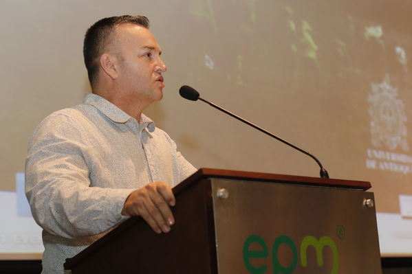 Clausura Programa Educación Ambiental
Clausura Programa Educación Ambiental.
Fecha: Octubre 11 2019.
Para descargar esta fotografía en alta resolución, haga clic sobre la imagen hasta que la misma se despliegue en la pantalla completa; luego dé clic derecho y elija la opción "guardar imagen como". 
En caso de publicación por cualquier medio, solicitamos acompañarla del crédito: "Foto EPM"
Palabras clave: Clausura Programa Educación Ambiental