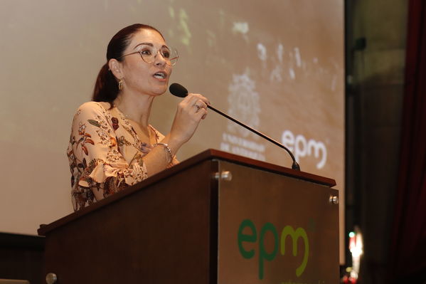 Clausura Programa Educación Ambiental
Clausura Programa Educación Ambiental.
Fecha: Octubre 11 2019.
Para descargar esta fotografía en alta resolución, haga clic sobre la imagen hasta que la misma se despliegue en la pantalla completa; luego dé clic derecho y elija la opción "guardar imagen como". 
En caso de publicación por cualquier medio, solicitamos acompañarla del crédito: "Foto EPM"
Palabras clave: Clausura Programa Educación Ambiental