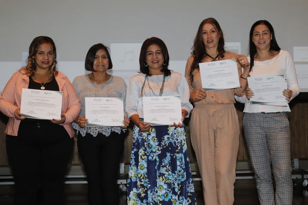 Clausura Programa Educación Ambiental
Clausura Programa Educación Ambiental.
Fecha: Octubre 11 2019.
Para descargar esta fotografía en alta resolución, haga clic sobre la imagen hasta que la misma se despliegue en la pantalla completa; luego dé clic derecho y elija la opción "guardar imagen como". 
En caso de publicación por cualquier medio, solicitamos acompañarla del crédito: "Foto EPM"
Palabras clave: Clausura Programa Educación Ambiental