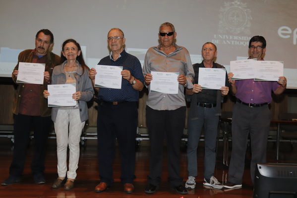 Clausura Programa Educación Ambiental
Clausura Programa Educación Ambiental.
Fecha: Octubre 11 2019.
Para descargar esta fotografía en alta resolución, haga clic sobre la imagen hasta que la misma se despliegue en la pantalla completa; luego dé clic derecho y elija la opción "guardar imagen como". 
En caso de publicación por cualquier medio, solicitamos acompañarla del crédito: "Foto EPM"
Palabras clave: Clausura Programa Educación Ambiental