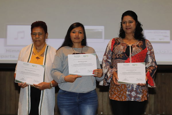 Clausura Programa Educación Ambiental
Clausura Programa Educación Ambiental.
Fecha: Octubre 11 2019.
Para descargar esta fotografía en alta resolución, haga clic sobre la imagen hasta que la misma se despliegue en la pantalla completa; luego dé clic derecho y elija la opción "guardar imagen como". 
En caso de publicación por cualquier medio, solicitamos acompañarla del crédito: "Foto EPM"
Palabras clave: Clausura Programa Educación Ambiental