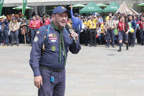 Premiación concurso especialidad Scout cuidamundos EPM
Premiación concurso especialidad Scout cuidamundos EPM. 
Fecha: Octubre 29 2019.
Para descargar esta fotografía en alta resolución, haga clic sobre la imagen hasta que la misma se despliegue en la pantalla completa; luego dé clic derecho y elija la opción "guardar imagen como". 
En caso de publicación por cualquier medio, solicitamos acompañarla del crédito: "Foto EPM"
Palabras clave: Premiación concurso especialidad Scout cuidamundos EPM