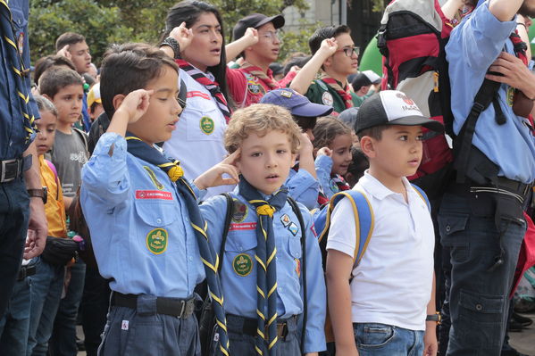 Premiación concurso especialidad Scout cuidamundos EPM
Premiación concurso especialidad Scout cuidamundos EPM. 
Fecha: Octubre 29 2019.
Para descargar esta fotografía en alta resolución, haga clic sobre la imagen hasta que la misma se despliegue en la pantalla completa; luego dé clic derecho y elija la opción "guardar imagen como". 
En caso de publicación por cualquier medio, solicitamos acompañarla del crédito: "Foto EPM"
Palabras clave: Premiación concurso especialidad Scout cuidamundos EPM