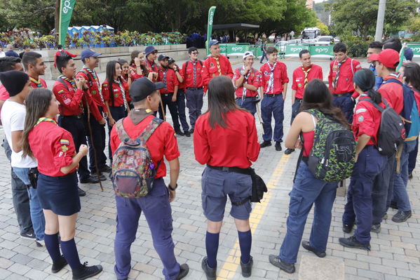 Premiación concurso especialidad Scout cuidamundos EPM
Premiación concurso especialidad Scout cuidamundos EPM. 
Fecha: Octubre 29 2019.
Para descargar esta fotografía en alta resolución, haga clic sobre la imagen hasta que la misma se despliegue en la pantalla completa; luego dé clic derecho y elija la opción "guardar imagen como". 
En caso de publicación por cualquier medio, solicitamos acompañarla del crédito: "Foto EPM"
Palabras clave: Premiación concurso especialidad Scout cuidamundos EPM