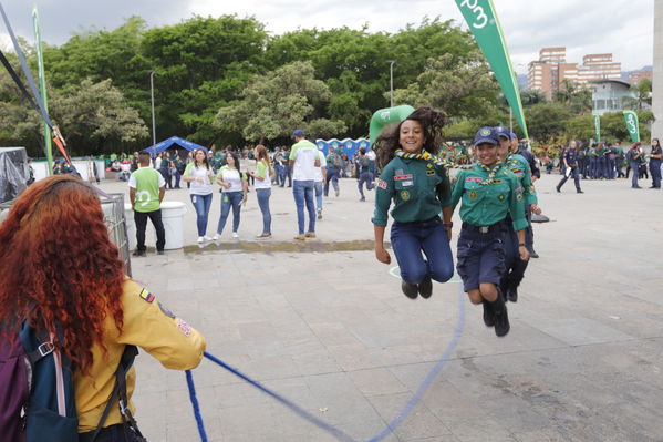 Premiación concurso especialidad Scout cuidamundos EPM
Premiación concurso especialidad Scout cuidamundos EPM. 
Fecha: Octubre 29 2019.
Para descargar esta fotografía en alta resolución, haga clic sobre la imagen hasta que la misma se despliegue en la pantalla completa; luego dé clic derecho y elija la opción "guardar imagen como". 
En caso de publicación por cualquier medio, solicitamos acompañarla del crédito: "Foto EPM"
Palabras clave: Premiación concurso especialidad Scout cuidamundos EPM