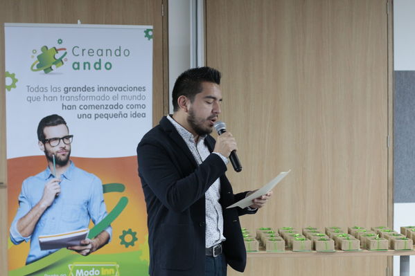 Creando Ando Reconocimiento
Creando Ando Reconocimiento
Fecha: Octubre 3 2019.
Para descargar esta fotografía en alta resolución, haga clic sobre la imagen hasta que la misma se despliegue en la pantalla completa; luego dé clic derecho y elija la opción "guardar imagen como".
En caso de publicación por cualquier medio, solicitamos acompañarla del crédito: "Foto EPM"
Keywords: Creando Ando Reconocimiento