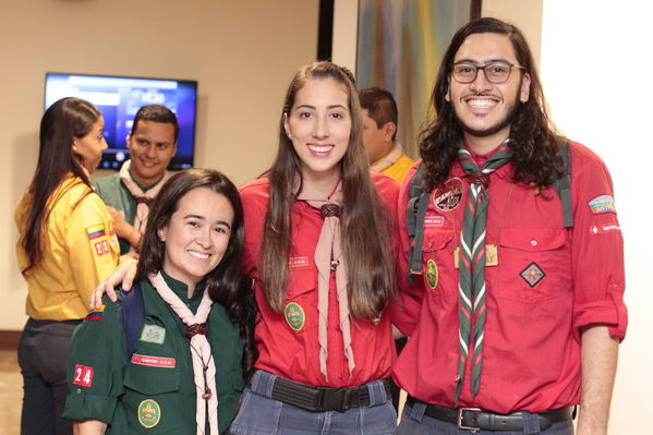 Cena Giwell Especialidad Scout cuidamundos EPM
Cena Giwell Especialidad Scout cuidamundos EPM.
Fecha: Octubre 4 2019.
Para descargar esta fotografía en alta resolución, haga clic sobre la imagen hasta que la misma se despliegue en la pantalla completa; luego dé clic derecho y elija la opción "guardar imagen como". 
En caso de publicación por cualquier medio, solicitamos acompañarla del crédito: "Foto EPM"
Palabras clave: Cena Giwell Especialidad Scout cuidamundos EPM