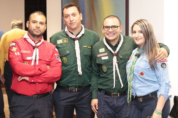 Cena Giwell Especialidad Scout cuidamundos EPM
Cena Giwell Especialidad Scout cuidamundos EPM.
Fecha: Octubre 4 2019.
Para descargar esta fotografía en alta resolución, haga clic sobre la imagen hasta que la misma se despliegue en la pantalla completa; luego dé clic derecho y elija la opción "guardar imagen como". 
En caso de publicación por cualquier medio, solicitamos acompañarla del crédito: "Foto EPM"
Palabras clave: Cena Giwell Especialidad Scout cuidamundos EPM