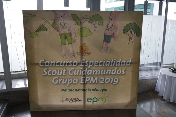 Cena Giwell Especialidad Scout cuidamundos EPM
Cena Giwell Especialidad Scout cuidamundos EPM.
Fecha: Octubre 4 2019.
Para descargar esta fotografía en alta resolución, haga clic sobre la imagen hasta que la misma se despliegue en la pantalla completa; luego dé clic derecho y elija la opción "guardar imagen como". 
En caso de publicación por cualquier medio, solicitamos acompañarla del crédito: "Foto EPM"
Palabras clave: Cena Giwell Especialidad Scout cuidamundos EPM