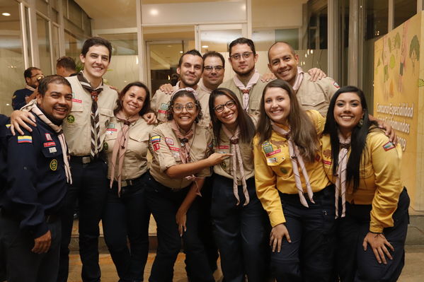 Cena Giwell Especialidad Scout cuidamundos EPM
Cena Giwell Especialidad Scout cuidamundos EPM.
Fecha: Octubre 4 2019.
Para descargar esta fotografía en alta resolución, haga clic sobre la imagen hasta que la misma se despliegue en la pantalla completa; luego dé clic derecho y elija la opción "guardar imagen como". 
En caso de publicación por cualquier medio, solicitamos acompañarla del crédito: "Foto EPM"
Palabras clave: Cena Giwell Especialidad Scout cuidamundos EPM