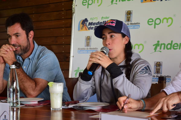 Rueda de prensa EPM INDER Medellín de Pista
Rueda de prensa EPM INDER Medellín de Pista
Fecha: Octubre 3 de 2017
Para descargar esta fotografía en alta resolución, haga clic sobre la imagen hasta que la misma se despliegue en la pantalla completa; luego dé clic derecho y elija la opción "guardar imagen como". 
En caso de publicación por cualquier medio, solicitamos acompañarla del crédito: "Foto EPM"
Palabras clave: Rueda prensa EPM INDER Medellín Pista