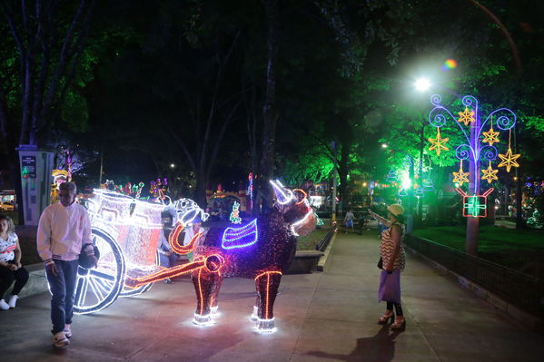 Alumbrado Navideño Parque Villa Hermosa 
Palabras clave: Alumbrado Navideño Parque Villa Hermosa