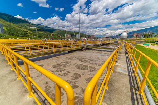 Planta Aguas Claras EPM
Planta Aguas Claras EPM
Fecha: Junio 23 2021.
Para descargar esta fotografía en alta resolución, haga clic sobre la imagen hasta que la misma se despliegue en la pantalla completa; luego dé clic derecho y elija la opción "guardar imagen como". 
En caso de publicación por cualquier medio, solicitamos acompañarla del crédito: "Foto EPM"
Palabras clave: Planta Aguas Claras EPM