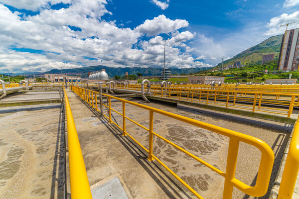 Planta Aguas Claras EPM
Planta Aguas Claras EPM
Fecha: Junio 23 2021.
Para descargar esta fotografía en alta resolución, haga clic sobre la imagen hasta que la misma se despliegue en la pantalla completa; luego dé clic derecho y elija la opción "guardar imagen como". 
En caso de publicación por cualquier medio, solicitamos acompañarla del crédito: "Foto EPM"
Palabras clave: Planta Aguas Claras EPM