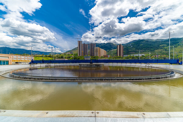 Planta Aguas Claras EPM
Planta Aguas Claras EPM
Fecha: Junio 23 2021.
Para descargar esta fotografía en alta resolución, haga clic sobre la imagen hasta que la misma se despliegue en la pantalla completa; luego dé clic derecho y elija la opción "guardar imagen como". 
En caso de publicación por cualquier medio, solicitamos acompañarla del crédito: "Foto EPM"
Palabras clave: Planta Aguas Claras EPM