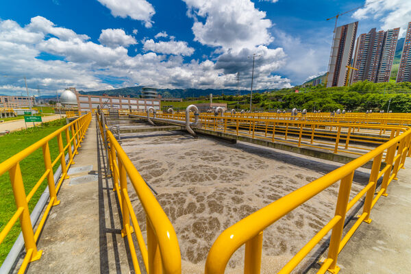 Planta Aguas Claras EPM
Planta Aguas Claras EPM
Fecha: Junio 23 2021.
Para descargar esta fotografía en alta resolución, haga clic sobre la imagen hasta que la misma se despliegue en la pantalla completa; luego dé clic derecho y elija la opción "guardar imagen como". 
En caso de publicación por cualquier medio, solicitamos acompañarla del crédito: "Foto EPM"
Palabras clave: Planta Aguas Claras EPM