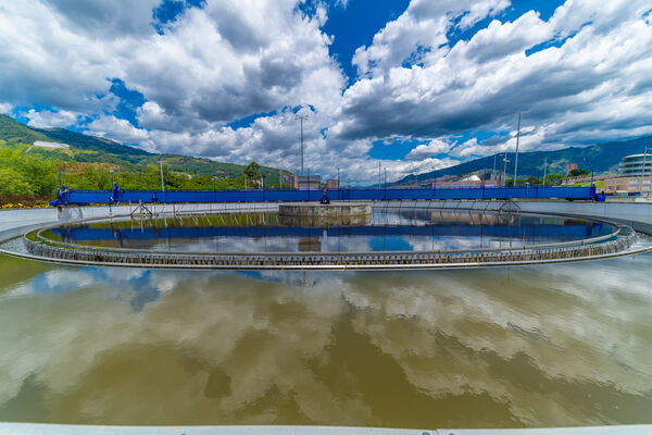 Planta Aguas Claras EPM
Planta Aguas Claras EPM
Fecha: Junio 23 2021.
Para descargar esta fotografía en alta resolución, haga clic sobre la imagen hasta que la misma se despliegue en la pantalla completa; luego dé clic derecho y elija la opción "guardar imagen como". 
En caso de publicación por cualquier medio, solicitamos acompañarla del crédito: "Foto EPM"
Palabras clave: Planta Aguas Claras EPM