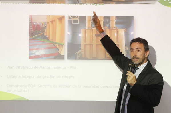 Rueda prensa atención incidente central Playas
Rueda de prensa atención incidente central Playas.
Fecha: Julio 11 de 2017
Para descargar esta fotografía en alta resolución, haga clic sobre la imagen hasta que la misma se despliegue en la pantalla completa; luego dé clic derecho y elija la opción "guardar imagen como". 
En caso de publicación por cualquier medio, solicitamos acompañarla del crédito: "Foto EPM"
Palabras clave: Rueda prensa atención incidente central Playas