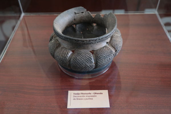 Muestra de arqueología centro parrilla
Muestra de arqueología centro parrilla
Fecha: 19 Septiembre 2017
Para descargar esta fotografía en alta resolución, haga clic sobre la imagen hasta que la misma se despliegue en la pantalla completa; luego dé clic derecho y elija la opción "guardar imagen como". 
En caso de publicación por cualquier medio, solicitamos acompañarla del crédito: "Foto EPM"
Palabras clave: Muestra  arqueología centro parrilla