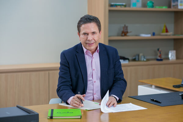 Álvaro Guillermo Rendón López  Gerente General EPM
Álvaro Guillermo Rendón López  Gerente General EPM.
Fecha: 23 Septiembre 2020.
Para descargar esta fotografía en alta resolución, haga clic sobre la imagen hasta que la misma se despliegue en la pantalla completa; luego dé clic derecho y elija la opción "guardar imagen como". 
En caso de publicación por cualquier medio, solicitamos acompañarla del crédito: "Foto EPM"
Palabras clave: Álvaro Guillermo Rendón López  Gerente General EPM