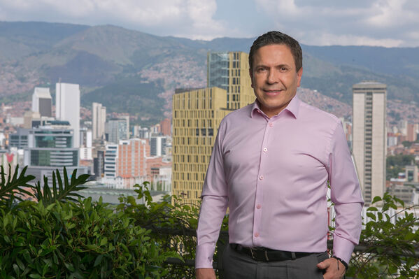 Álvaro Guillermo Rendón López  Gerente General EPM
Álvaro Guillermo Rendón López  Gerente General EPM.
Fecha: 23 Septiembre 2020.
Para descargar esta fotografía en alta resolución, haga clic sobre la imagen hasta que la misma se despliegue en la pantalla completa; luego dé clic derecho y elija la opción "guardar imagen como". 
En caso de publicación por cualquier medio, solicitamos acompañarla del crédito: "Foto EPM"
Palabras clave: Álvaro Guillermo Rendón López  Gerente General EPM