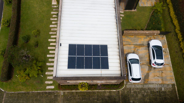 Solución solar integral EPM
Solución solar integral EPM
Fecha: 4 Septiembre 2020
Para descargar esta fotografía en alta resolución, haga clic sobre la imagen hasta que la misma se despliegue en la pantalla completa; luego dé clic derecho y elija la opción "guardar imagen como". 
En caso de publicación por cualquier medio, solicitamos acompañarla del crédito: "Foto EPM"
Palabras clave: Solución solar integral EPM