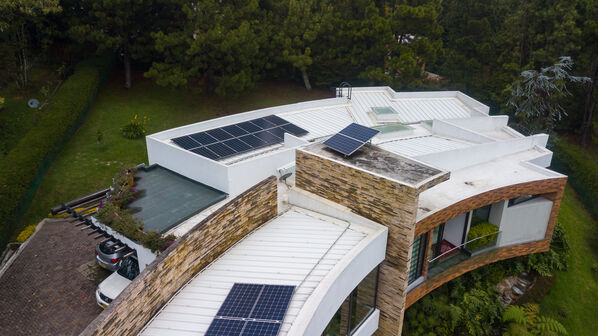 Solución solar integral EPM
Solución solar integral EPM
Fecha: 4 Septiembre 2020
Para descargar esta fotografía en alta resolución, haga clic sobre la imagen hasta que la misma se despliegue en la pantalla completa; luego dé clic derecho y elija la opción "guardar imagen como". 
En caso de publicación por cualquier medio, solicitamos acompañarla del crédito: "Foto EPM"
Palabras clave: Solución solar integral EPM