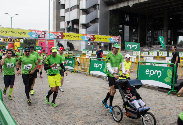 Maratón de las Flores
Maratón de las Flores
Fecha: Septiembre 14 de 2014
Para descargar esta fotografía en alta resolución, haga clic sobre la imagen hasta que la misma se despliegue en la pantalla completa; luego dé clic derecho y elija la opción "guardar imagen como". 
En caso de publicación por cualquier medio, solicitamos acompañarla del crédito: "Foto EPM"
Palabras clave: Maratón Flores