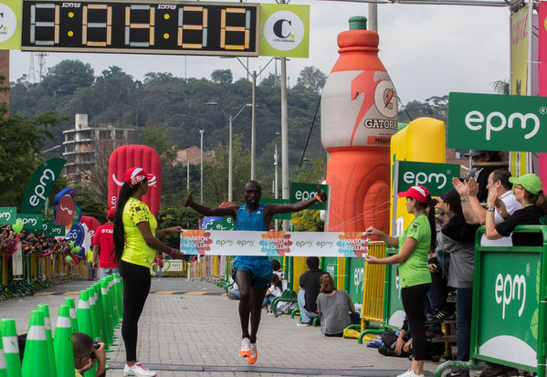 Maratón de las Flores
Maratón de las Flores
Fecha: Septiembre 14 de 2014
Para descargar esta fotografía en alta resolución, haga clic sobre la imagen hasta que la misma se despliegue en la pantalla completa; luego dé clic derecho y elija la opción "guardar imagen como". 
En caso de publicación por cualquier medio, solicitamos acompañarla del crédito: "Foto EPM"
Palabras clave: Maratón Flores