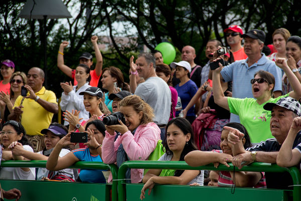 Maratón de las Flores
Maratón de las Flores
Fecha: Septiembre 14 de 2014
Para descargar esta fotografía en alta resolución, haga clic sobre la imagen hasta que la misma se despliegue en la pantalla completa; luego dé clic derecho y elija la opción "guardar imagen como". 
En caso de publicación por cualquier medio, solicitamos acompañarla del crédito: "Foto EPM"
Palabras clave: Maratón Flores