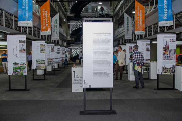 Primera Bienal de Diseño, Arquitectura e Ingeniería EPM
Primera Bienal de Diseño, Arquitectura e Ingeniería EPM
Fecha: Septiembre 12 de 2019. 
Para descargar esta fotografía en alta resolución, haga clic sobre la imagen hasta que la misma se despliegue en la pantalla completa; luego dé clic derecho y elija la opción "guardar imagen como". 
En caso de publicación por cualquier medio, solicitamos acompañarla del crédito: "Foto EPM"
Palabras clave: Primera Bienal de Diseño, Arquitectura e Ingeniería EPM