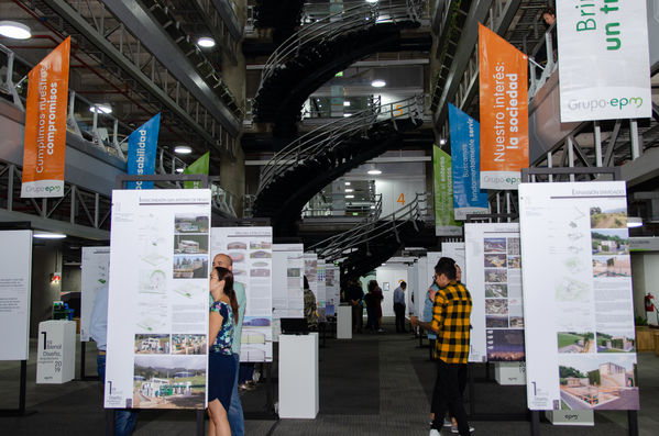 Primera Bienal de Diseño, Arquitectura e Ingeniería EPM
Primera Bienal de Diseño, Arquitectura e Ingeniería EPM
Fecha: Septiembre 12 de 2019. 
Para descargar esta fotografía en alta resolución, haga clic sobre la imagen hasta que la misma se despliegue en la pantalla completa; luego dé clic derecho y elija la opción "guardar imagen como". 
En caso de publicación por cualquier medio, solicitamos acompañarla del crédito: "Foto EPM"
Palabras clave: Primera Bienal de Diseño, Arquitectura e Ingeniería EPM
