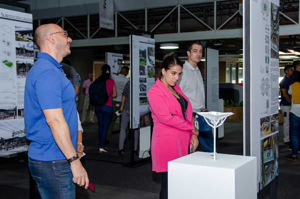 Primera Bienal de Diseño, Arquitectura e Ingeniería EPM
Primera Bienal de Diseño, Arquitectura e Ingeniería EPM
Fecha: Septiembre 12 de 2019. 
Para descargar esta fotografía en alta resolución, haga clic sobre la imagen hasta que la misma se despliegue en la pantalla completa; luego dé clic derecho y elija la opción "guardar imagen como". 
En caso de publicación por cualquier medio, solicitamos acompañarla del crédito: "Foto EPM"
Palabras clave: Primera Bienal de Diseño, Arquitectura e Ingeniería EPM
