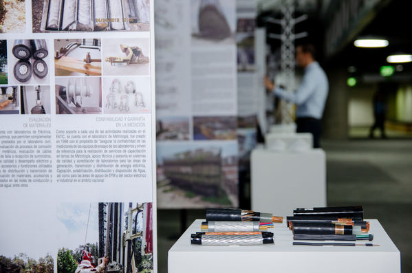 Primera Bienal de Diseño, Arquitectura e Ingeniería EPM
Primera Bienal de Diseño, Arquitectura e Ingeniería EPM
Fecha: Septiembre 12 de 2019. 
Para descargar esta fotografía en alta resolución, haga clic sobre la imagen hasta que la misma se despliegue en la pantalla completa; luego dé clic derecho y elija la opción "guardar imagen como". 
En caso de publicación por cualquier medio, solicitamos acompañarla del crédito: "Foto EPM"
Palabras clave: Primera Bienal de Diseño, Arquitectura e Ingeniería EPM