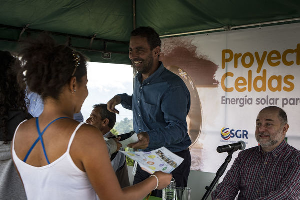Proyecto Celdas Solares
Proyecto Celdas Solares
Fecha: Septiembre 13 de 2017
Para descargar esta fotografía en alta resolución, haga clic sobre la imagen hasta que la misma se despliegue en la pantalla completa; luego dé clic derecho y elija la opción "guardar imagen como". 
En caso de publicación por cualquier medio, solicitamos acompañarla del crédito: "Foto EPM"
Palabras clave: Proyecto Celdas Solares