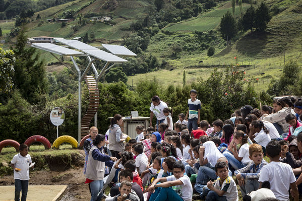 Proyecto Celdas Solares
Proyecto Celdas Solares
Fecha: Septiembre 13 de 2017
Para descargar esta fotografía en alta resolución, haga clic sobre la imagen hasta que la misma se despliegue en la pantalla completa; luego dé clic derecho y elija la opción "guardar imagen como". 
En caso de publicación por cualquier medio, solicitamos acompañarla del crédito: "Foto EPM"
Palabras clave: Proyecto Celdas Solares