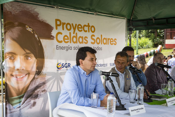 Proyecto Celdas Solares
Proyecto Celdas Solares
Fecha: Septiembre 13 de 2017
Para descargar esta fotografía en alta resolución, haga clic sobre la imagen hasta que la misma se despliegue en la pantalla completa; luego dé clic derecho y elija la opción "guardar imagen como". 
En caso de publicación por cualquier medio, solicitamos acompañarla del crédito: "Foto EPM"
Palabras clave: Proyecto Celdas Solares