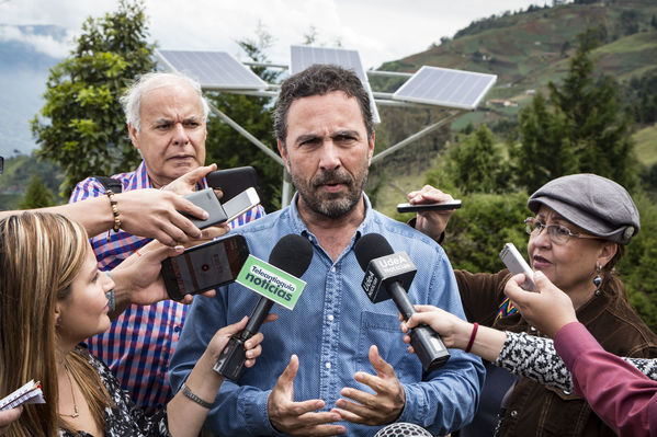 Proyecto Celdas Solares
Proyecto Celdas Solares
Fecha: Septiembre 13 de 2017
Para descargar esta fotografía en alta resolución, haga clic sobre la imagen hasta que la misma se despliegue en la pantalla completa; luego dé clic derecho y elija la opción "guardar imagen como". 
En caso de publicación por cualquier medio, solicitamos acompañarla del crédito: "Foto EPM"
Palabras clave: Proyecto Celdas Solares